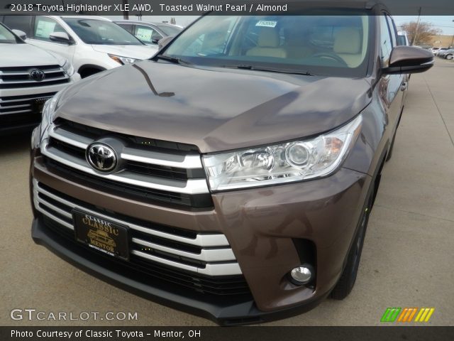 2018 Toyota Highlander XLE AWD in Toasted Walnut Pearl