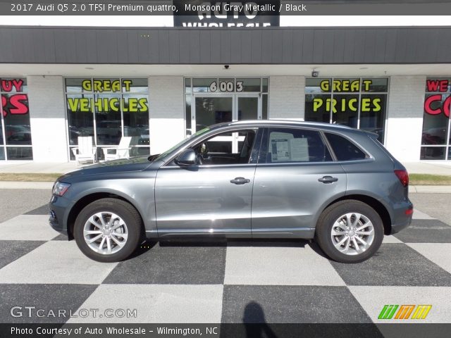 2017 Audi Q5 2.0 TFSI Premium quattro in Monsoon Gray Metallic