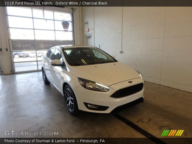 2018 Ford Focus SEL Hatch in Oxford White