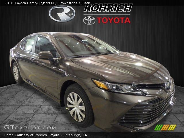 2018 Toyota Camry Hybrid LE in Brownstone