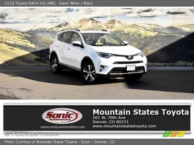 2018 Toyota RAV4 XLE AWD in Super White