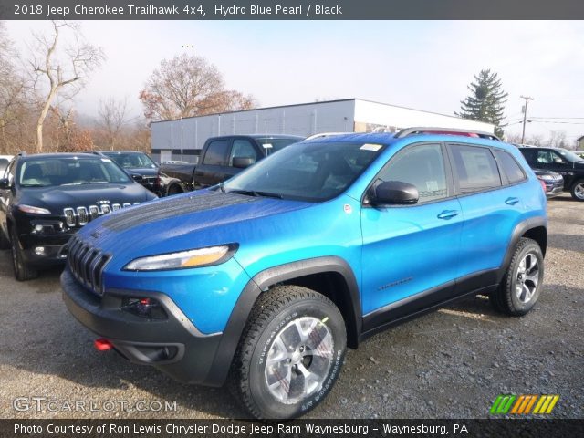 2018 Jeep Cherokee Trailhawk 4x4 in Hydro Blue Pearl