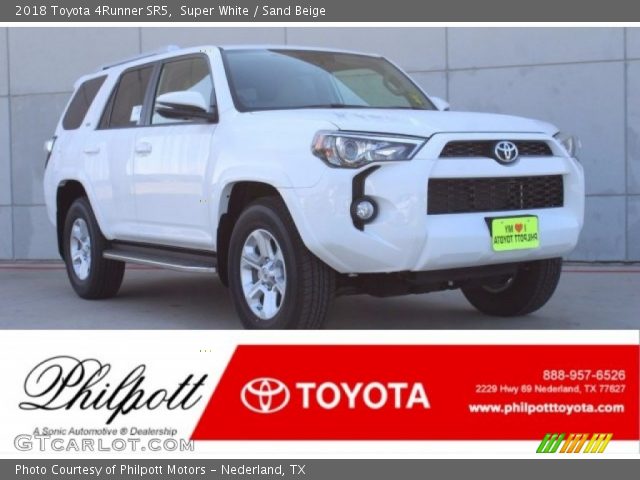 2018 Toyota 4Runner SR5 in Super White