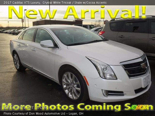 2017 Cadillac XTS Luxury in Crystal White Tricoat