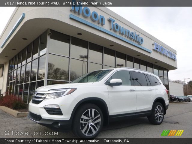 2017 Honda Pilot Touring AWD in White Diamond Pearl