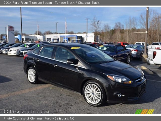 2014 Ford Focus Titanium Sedan in Tuxedo Black