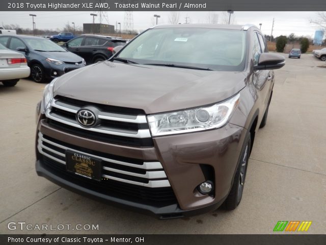 2018 Toyota Highlander XLE AWD in Toasted Walnut Pearl