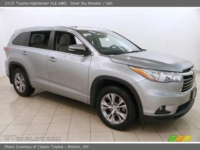 2015 Toyota Highlander XLE AWD in Silver Sky Metallic