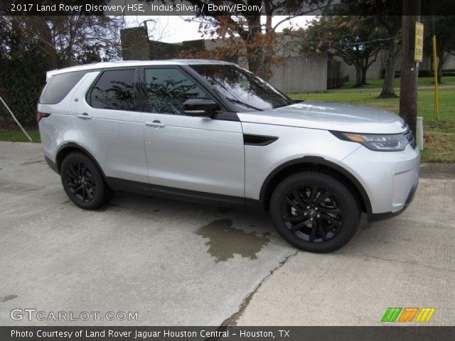 2017 Land Rover Discovery HSE in Indus Silver