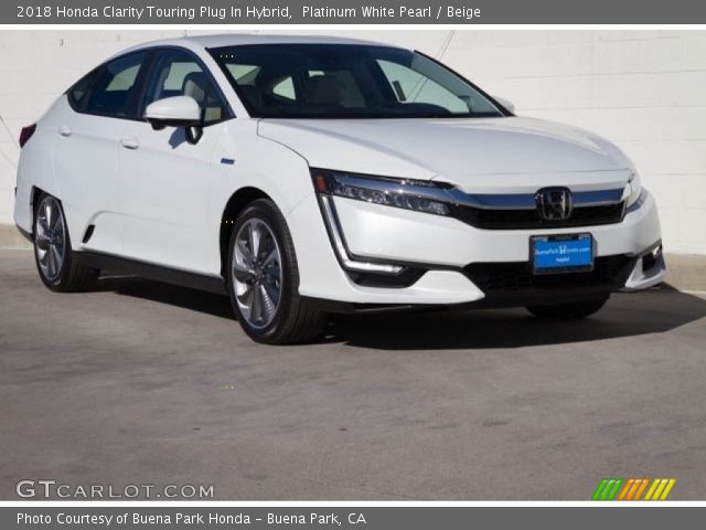 2018 Honda Clarity Touring Plug In Hybrid in Platinum White Pearl