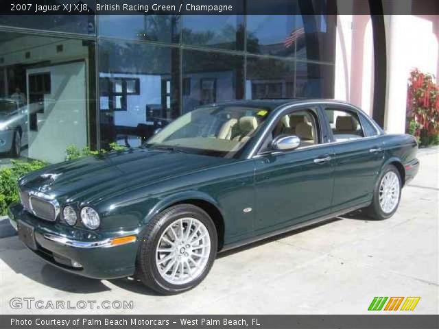 2007 Jaguar XJ XJ8 in British Racing Green