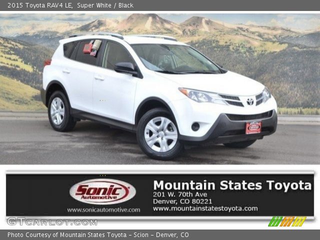 2015 Toyota RAV4 LE in Super White