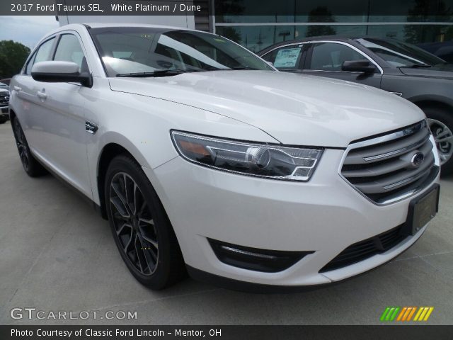 2017 Ford Taurus SEL in White Platinum