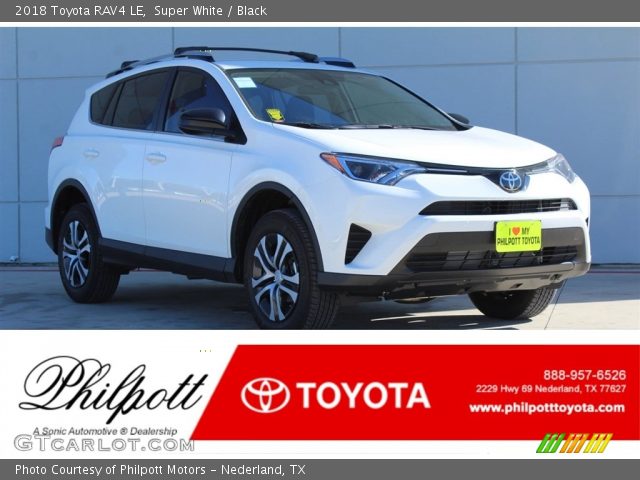 2018 Toyota RAV4 LE in Super White