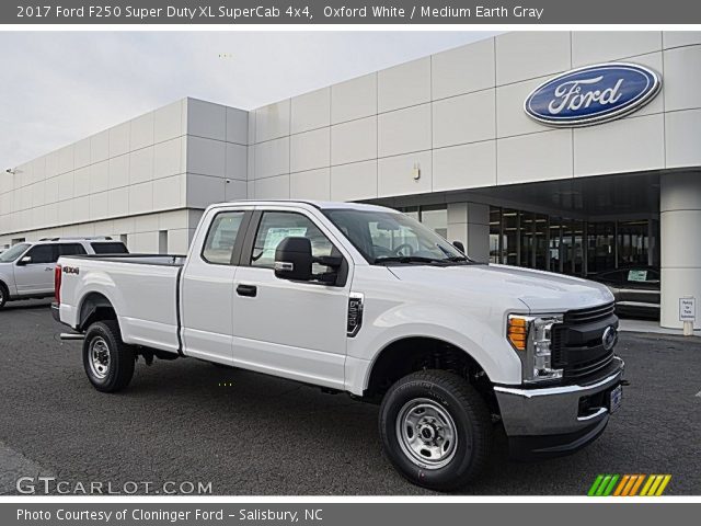 2017 Ford F250 Super Duty XL SuperCab 4x4 in Oxford White
