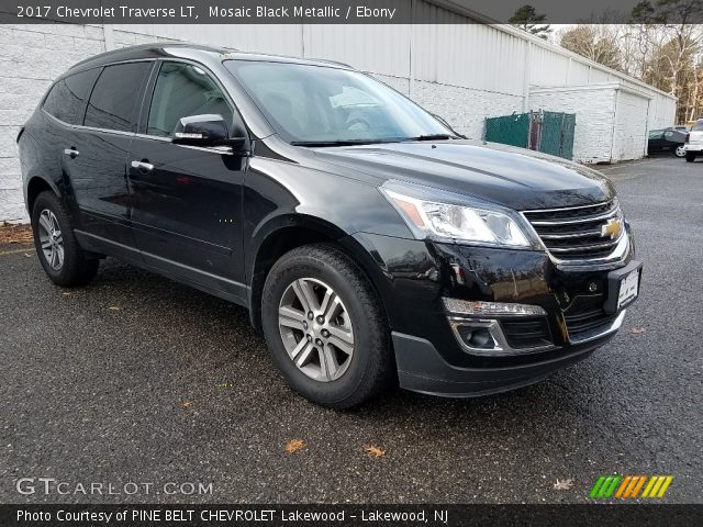 2017 Chevrolet Traverse LT in Mosaic Black Metallic