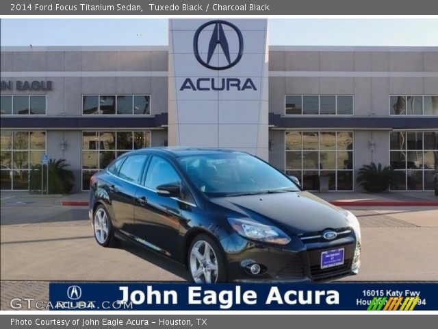 2014 Ford Focus Titanium Sedan in Tuxedo Black