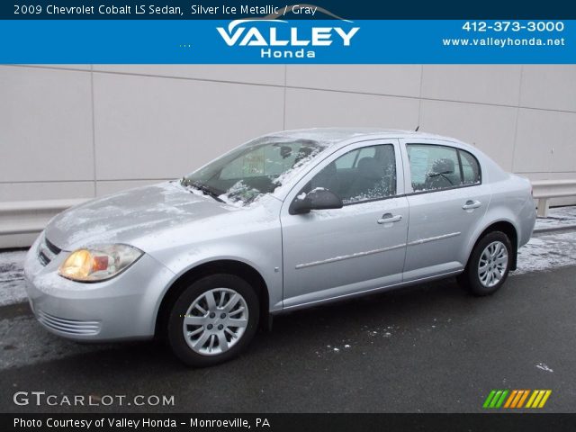 2009 Chevrolet Cobalt LS Sedan in Silver Ice Metallic