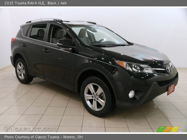 2015 Toyota RAV4 XLE in Black