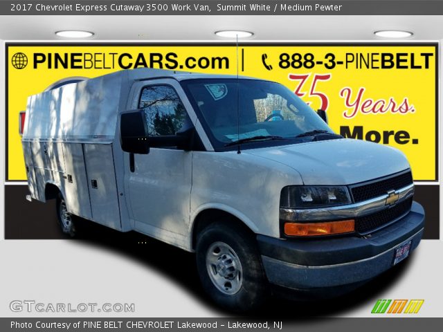 2017 Chevrolet Express Cutaway 3500 Work Van in Summit White