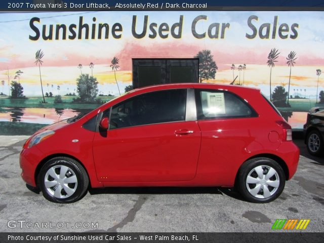 2007 Toyota Yaris 3 Door Liftback in Absolutely Red