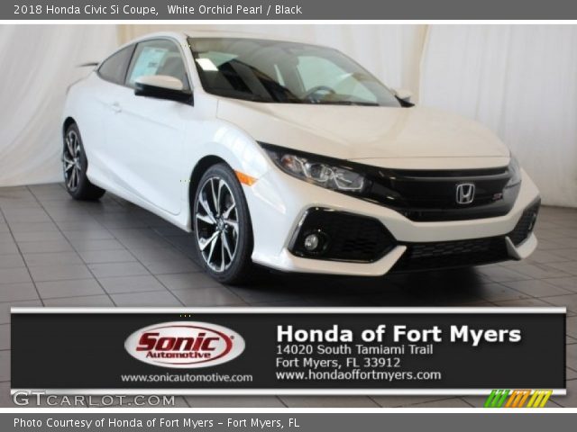 2018 Honda Civic Si Coupe in White Orchid Pearl