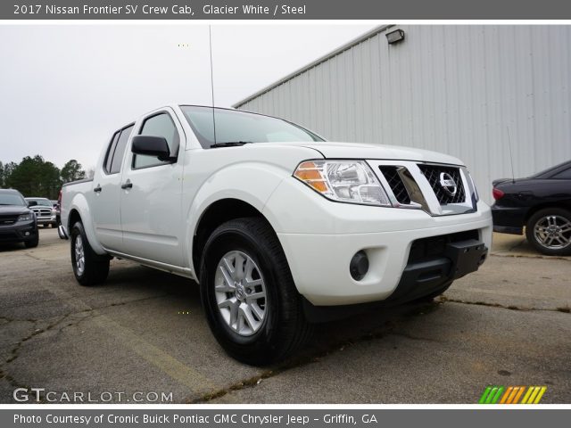2017 Nissan Frontier SV Crew Cab in Glacier White