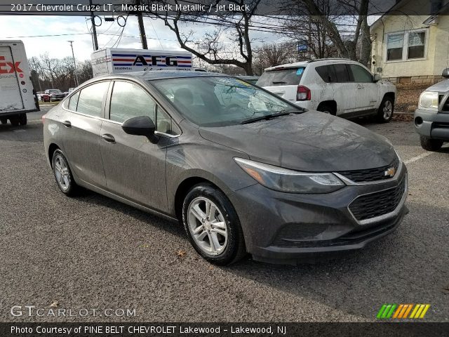 2017 Chevrolet Cruze LT in Mosaic Black Metallic