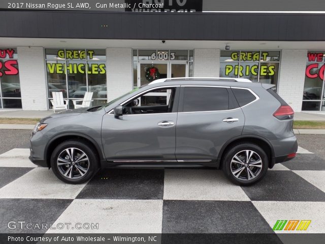 2017 Nissan Rogue SL AWD in Gun Metallic