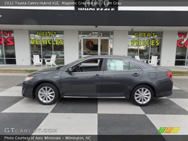 2012 Toyota Camry Hybrid XLE in Magnetic Gray Metallic
