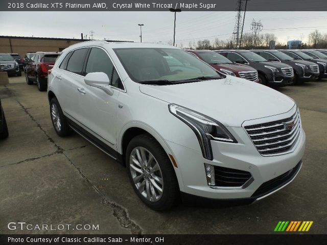 2018 Cadillac XT5 Platinum AWD in Crystal White Tricoat