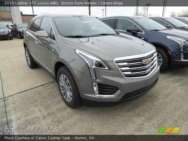 2018 Cadillac XT5 Luxury AWD in Bronze Dune Metallic