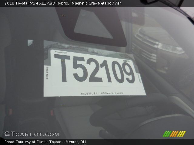 2018 Toyota RAV4 XLE AWD Hybrid in Magnetic Gray Metallic