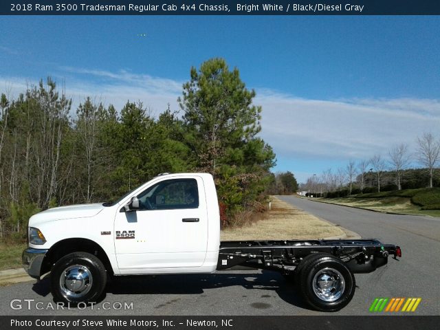 2018 Ram 3500 Tradesman Regular Cab 4x4 Chassis in Bright White