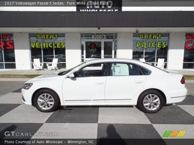 2017 Volkswagen Passat S Sedan in Pure White