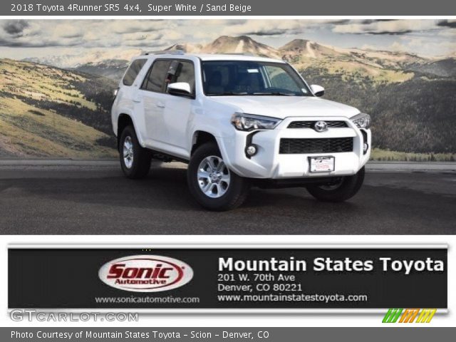 2018 Toyota 4Runner SR5 4x4 in Super White