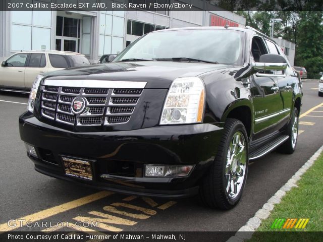 2007 Cadillac Escalade EXT AWD in Black Raven