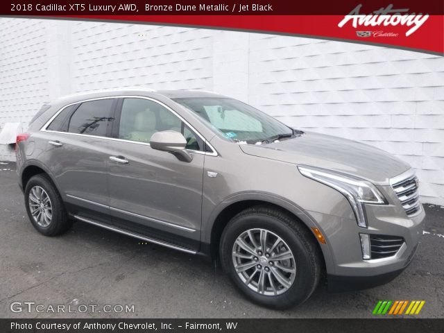 2018 Cadillac XT5 Luxury AWD in Bronze Dune Metallic