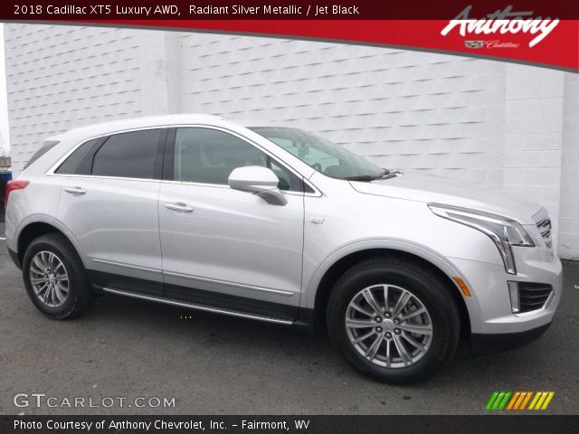 2018 Cadillac XT5 Luxury AWD in Radiant Silver Metallic