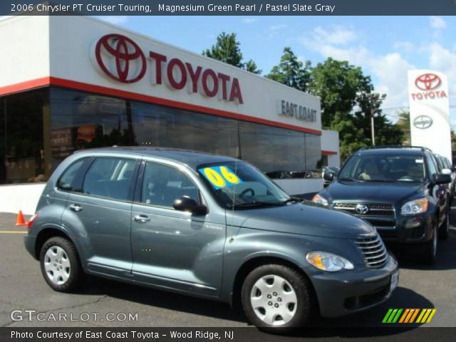 2006 Chrysler PT Cruiser Touring in Magnesium Green Pearl