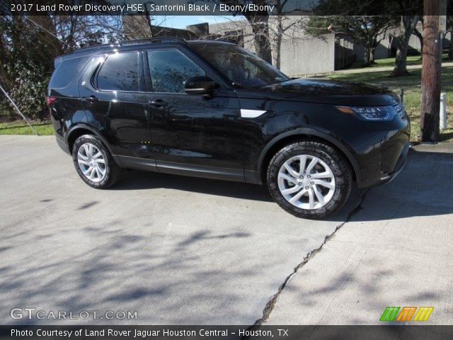 2017 Land Rover Discovery HSE in Santorini Black