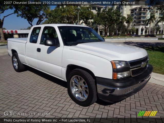 2007 Chevrolet Silverado 1500 Classic LS Extended Cab in Summit White