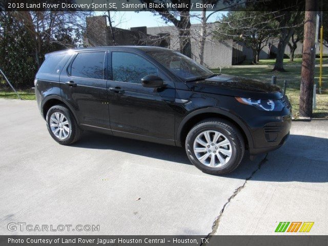 2018 Land Rover Discovery Sport SE in Santorini Black Metallic