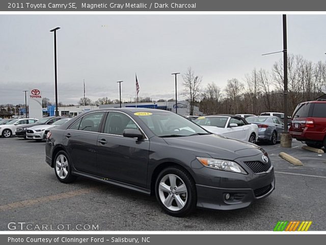 2011 Toyota Camry SE in Magnetic Gray Metallic