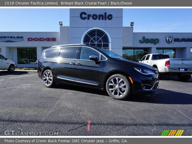 2018 Chrysler Pacifica Limited in Brilliant Black Crystal Pearl