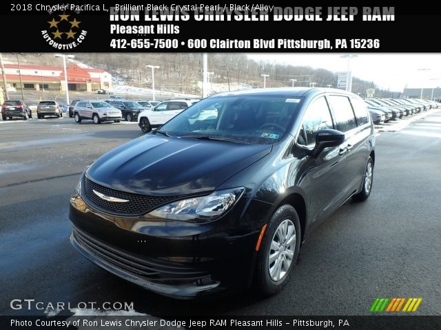 2018 Chrysler Pacifica L in Brilliant Black Crystal Pearl
