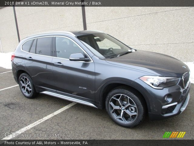 2018 BMW X1 xDrive28i in Mineral Grey Metallic