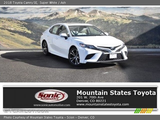 2018 Toyota Camry SE in Super White
