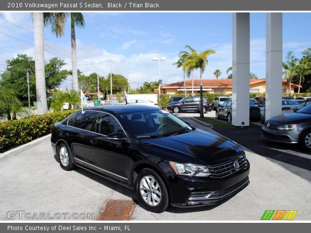 2016 Volkswagen Passat S Sedan in Black