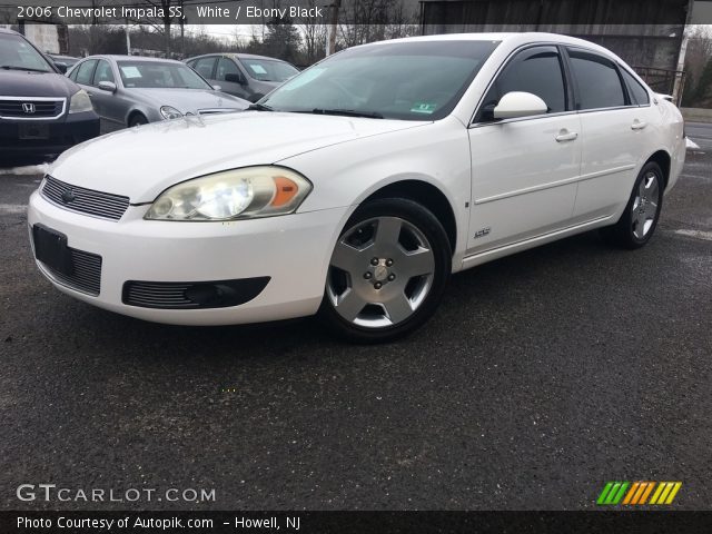 2006 Chevrolet Impala SS in White